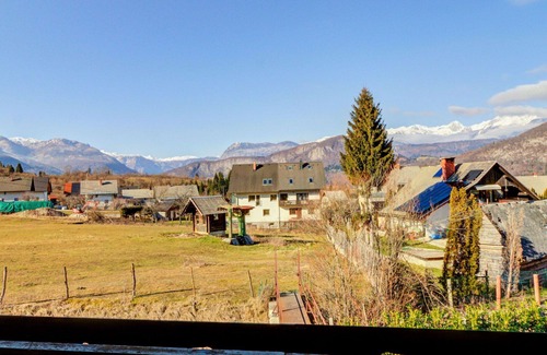 Bohinjska Bistrica Apartment | Nice apartment for 5 guests with WIFI, TV, balcony, pets allowed and panoramic view