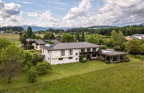 Feldkirchen in Kaernten Apartment | Nice apartment for 6 people with WIFI, TV and balcony