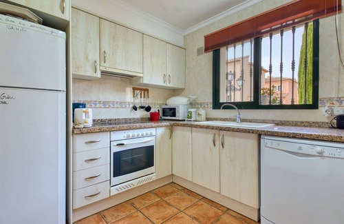 Aduanas Apartment | Nice apartment for 6 guests with A/C, pool, TV and balcony