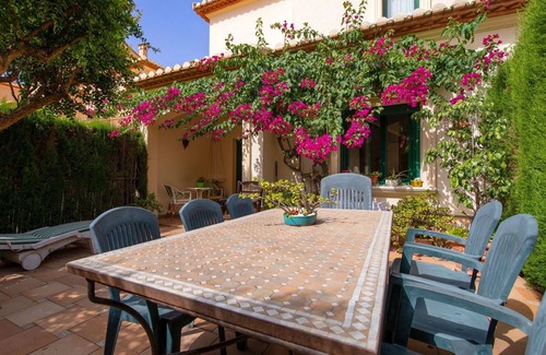 Aduanas Apartment | Nice apartment for 6 guests with A/C, pool, TV and balcony