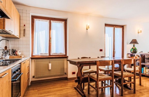 Sant'Antonio di Mavignola Apartment | Nice apartment for 6 guests with TV and balcony