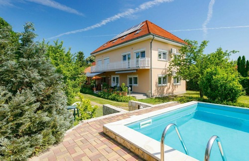 Zamardi Apartment | Nice apartment for 6 guests with pool, A/C, WIFI, TV and terrace