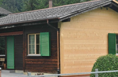 Lenk Apartment | Nice apartment for 6 guests with WIFI, TV, balcony and parking