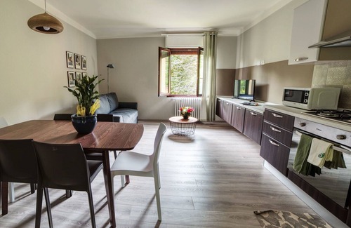 Oleggio Castello Apartment | Nice apartment for 6 guests with WIFI, TV, terrace and pets allowed
