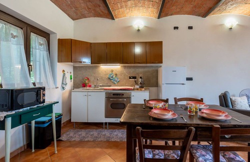 Calliano Apartment | Nice apartment for 6 people with WIFI, patio, pets allowed and panoramic view