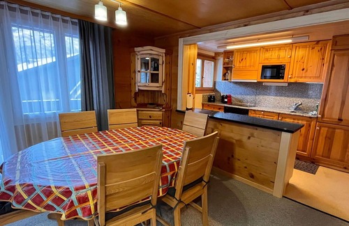 Graechen Apartment | Nice apartment for 6 people with WIFI, TV, balcony and panoramic view
