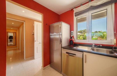 Cala Romantica Apartment | Nice apartment for 6 people with A/C, hot tub, pool, TV, terrace and parking