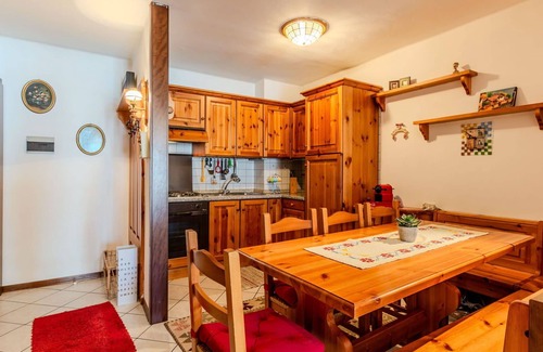 Ragoli Apartment | Nice apartment for 6 people with WIFI, TV, balcony and parking