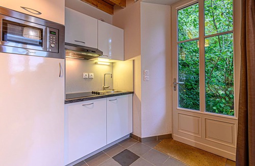 Baden Apartment | Nice apartment for 6 people with WIFI, pool, TV and terrace