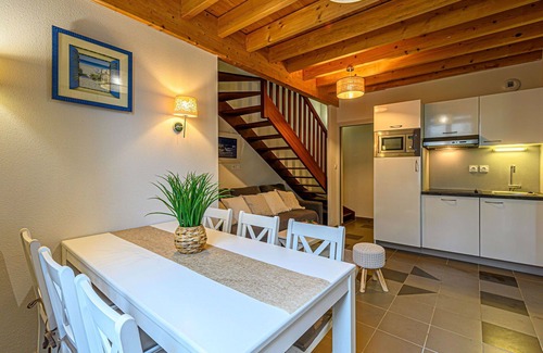 Baden Apartment | Nice apartment for 6 people with WIFI, pool, TV and terrace