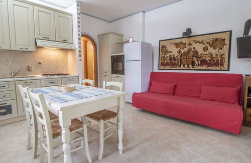 Fondi Apartment | Nice apartment for 6 people with A/C, WIFI, TV, terrace and pets allowed