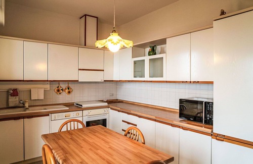 Silvi Apartment | Nice apartment for 8 guests with WIFI, patio and pets allowed