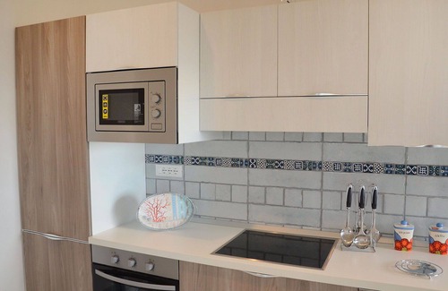 Terracina Apartment | Nice apartment for 8 people with pool, A/C, WIFI, TV, balcony and pets allowed
