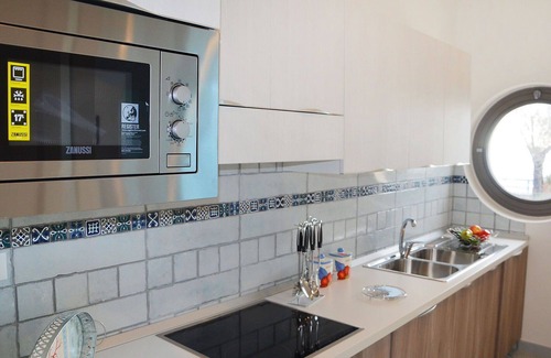 Terracina Apartment | Nice apartment for 8 people with pool, A/C, WIFI, TV, balcony and pets allowed