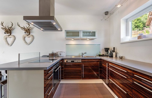 Sankt Urban Apartment | Nice apartment for 6 people with WIFI, TV, terrace and pets allowed