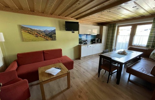 Prutz Apartment | Nice apartment for 6 guests with WIFI, TV, terrace, pets allowed and parking