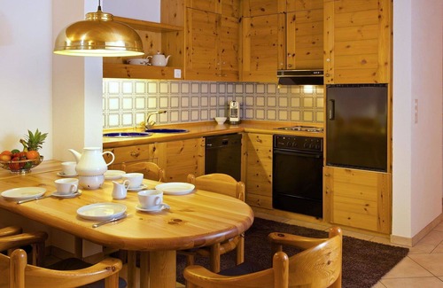 Lenzerheide Apartment | Nice apartment for 4 guests with TV and balcony