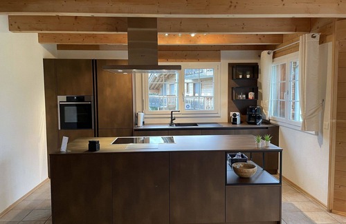 Saas-Fee Apartment | Nice apartment for 8 people with WIFI, TV, balcony and pets allowed