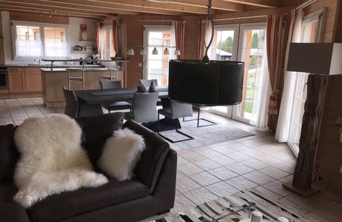 Saas-Fee Apartment | Nice apartment for 8 people with WIFI, TV, balcony and pets allowed