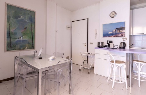 Ospedaletti Apartment | Nice apartment for 4 guests with A/C, WIFI, pool, terrace, pets allowed and parking