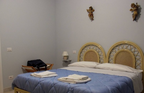Fonte Blanda Apartment | Nice apartment for 2 people with large garden and swimming pool 1 km from the sea