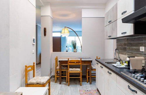 Ospedaletti Apartment | Nice apartment for 4 people with WIFI, TV, terrace, pets allowed, panoramic view and parking