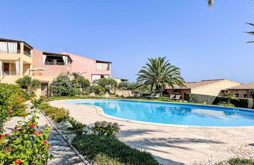 Porto Pozzo Apartment | Nice apartment for 6 guests with pool, WIFI, A/C, terrace and pets allowed