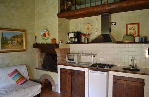 Monteleone d'Orvieto Apartment | Nice apartment for 4 guests with WIFI, pool and TV