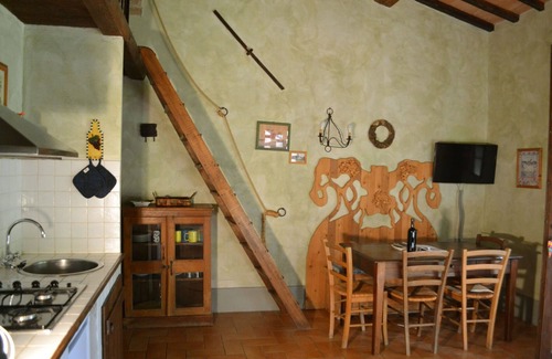Monteleone d'Orvieto Apartment | Nice apartment for 4 guests with WIFI, pool and TV