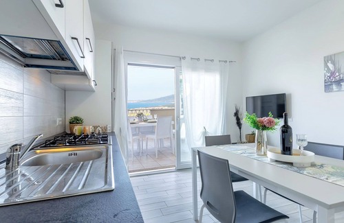 La Muddizza Apartment | Nice apartment for 5 people with A/C, TV, terrace, pets allowed and parking