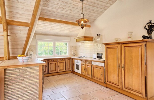 Piriac-sur-Mer Apartment | Nice apartment for 4 people with WIFI, TV and balcony