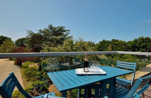 Piriac-sur-Mer Apartment | Nice apartment for 4 people with WIFI, TV and balcony