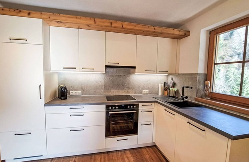 Wildschoenau Villa | Nice apartment in villa for 4 guests with WIFI, TV and balcony