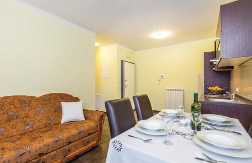 Soboli Apartment | Nice apartment in Calvle with WiFi