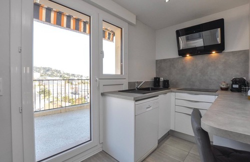 Prado - Republique Apartment | Nice apartment in Cannes with WiFi