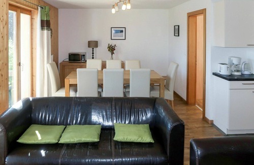 Heremence House | Nice apartment in villa for 8 people with WIFI, TV, terrace and parking