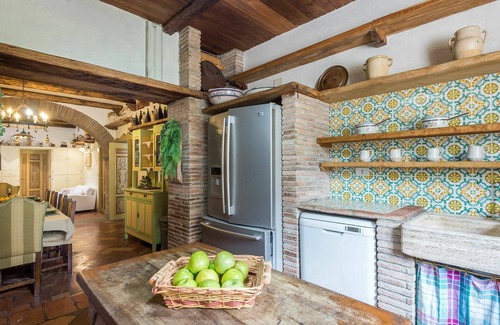 Rocca di Papa Villa | Nice apartment in villa for 13 people with private pool, A/C, WIFI, TV and patio