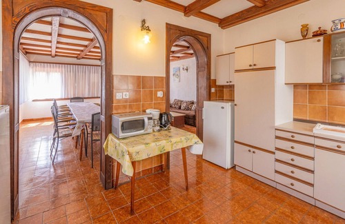 Suha Punta Apartment | Nice apartment in Kampor with WiFi