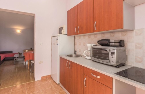 Kastel Apartment | Nice apartment in Kastel with kitchen