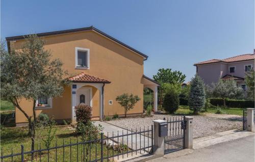 Kastel Apartment | Nice Apartment In Kastel With Kitchen