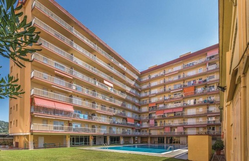 Malgrat de Mar Apartment | Nice Apartment In Malgrat De Mar With 2 Bedrooms, Wifi And Outdoor Swimming Pool