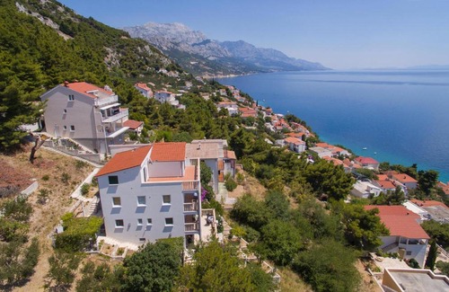 Pisak Apartment | Nice Apartment In Pisak With House Sea View