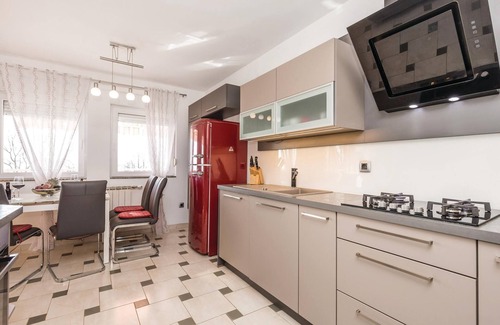 Sarsoni Apartment | Nice apartment in Rijeka with WiFi