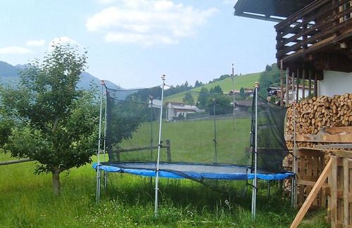 Piesendorf Villa | Nice apartment in villa for 4 guests with WIFI, TV, patio, pets allowed and parking