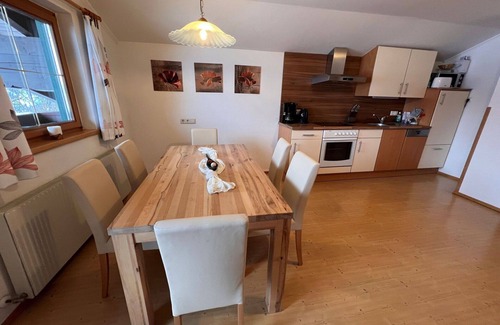 Piesendorf Villa | Nice apartment in villa for 5 people with WIFI, TV and terrace