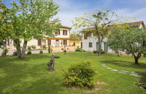 Cerreto Guidi Villa | Nice apartment in villa for 4 people with pool, WIFI, TV and parking