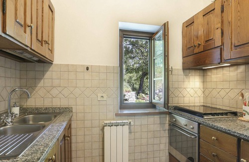 Molazzana Villa | Nice apartment in villa for 4 people with pool, WIFI, TV and terrace