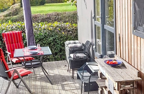 Wemding House | Nice apartment in villa for 4 guests with WIFI, A/C, TV, terrace and pets allowed