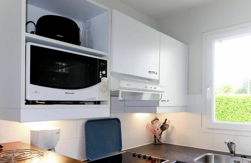Crozon House | Nice apartment in villa for 6 people with WIFI, pool, TV, terrace and pets allowed