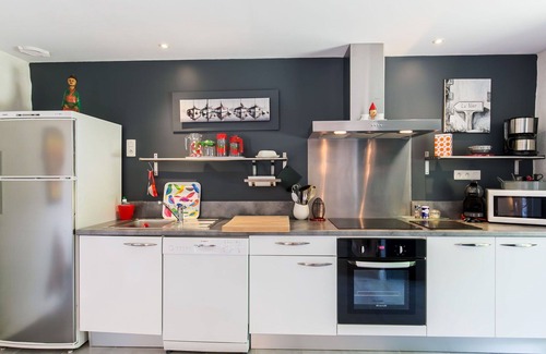 Tregunc House | Nice apartment in villa for 4 guests with WIFI, TV, terrace and parking